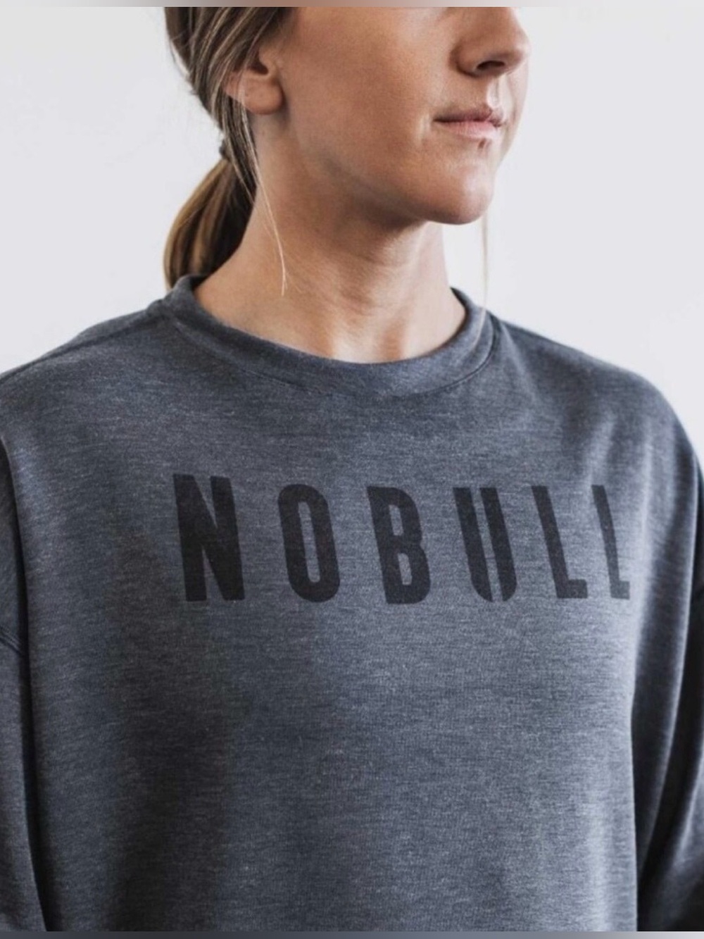NOBULL Women’s Legacy Crew Sweatshirt - Picture 3 of 8